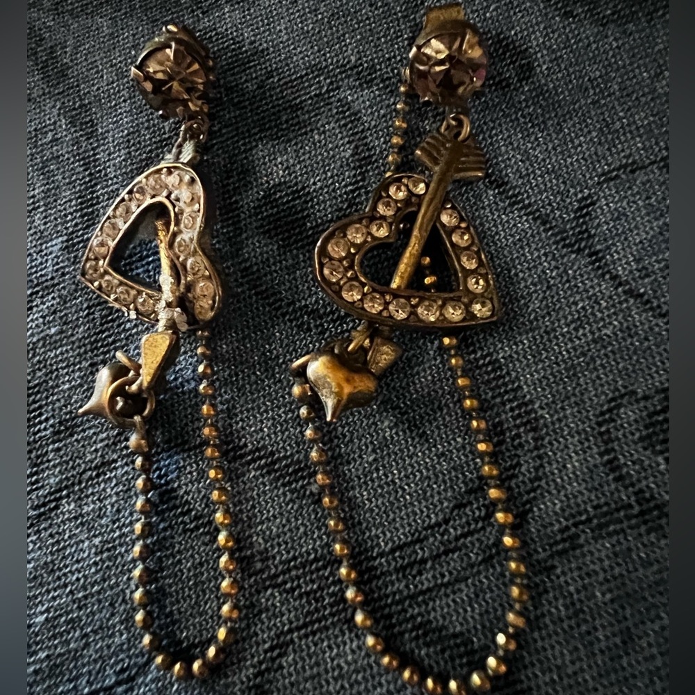 Betsey Johnson dangle crystal chain heart arrow earrings